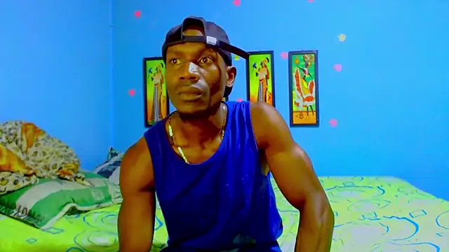 Snapshot of miltonjjakee chatting on 04-13-26, 01:00 miltonjjakee online show from 04-13-26, 01:00