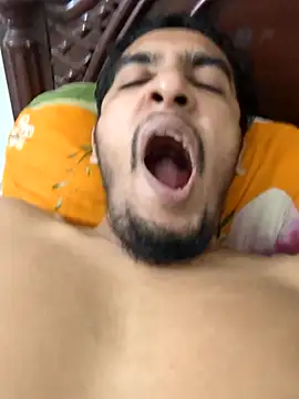 Snapshot of Fuckboyhassan chatting on 07-05-26, 01:29 Fuckboyhassan online show from 07-05-26, 01:29