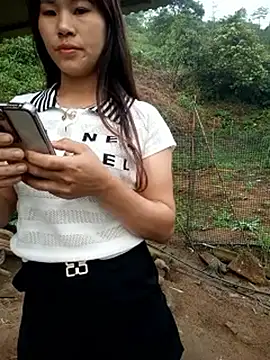 Snapshot of congchua977 chatting on 03-29-26, 11:49 congchua977 online show from 03-29-26, 11:49