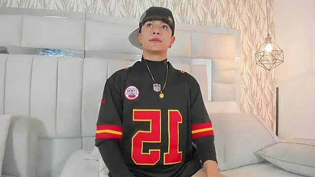 Snapshot of imxxjoel chatting on 02-13-26, 04:08 imxxjoel online show from 02-13-26, 04:08