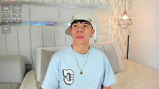 Snapshot of imxxjoel chatting on 02-23-26, 04:32 imxxjoel online show from 02-23-26, 04:32