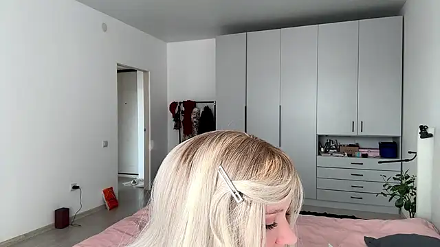 Missfit  online show from 01-06-26, 09:02