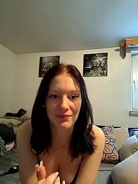 Snapshot of Mia_mueller chatting on 01-12-26, 08:08 Mia mueller online show from 01-12-26, 08:08