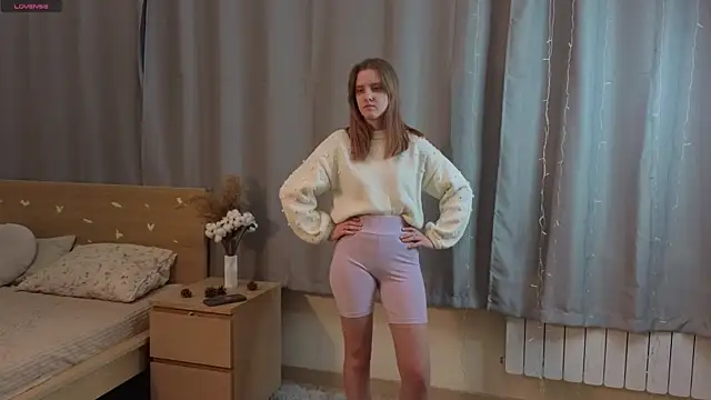 Snapshot of RennaHettes chatting on 01-18-26, 01:20 RennaHettes online show from 01-18-26, 01:20