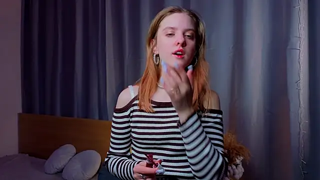 RennaHettes online show from 03-12-26, 01:01