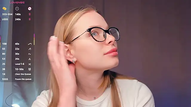 Snapshot of Icehoneybyte chatting on 02-08-26, 07:01 Icehoneybyte online show from 02-08-26, 07:01