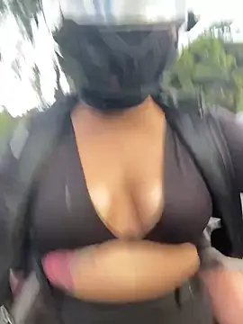 Scarlet auraa online show from 02-18-26, 10:28