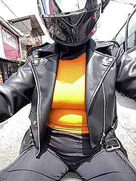 Scarlet auraa online show from 03-06-26, 04:03