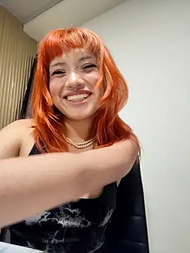 Snapshot of Sienna_Desiree chatting on 02-07-26, 05:27 Sienna Desiree online show from 02-07-26, 05:27