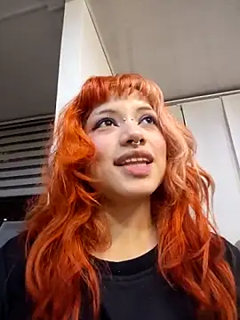 Snapshot of Sienna_Desiree chatting on 02-12-26, 12:38 Sienna Desiree online show from 02-12-26, 12:38