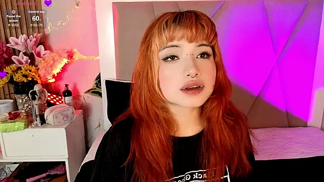 Snapshot of Sienna_Desiree chatting on 03-08-26, 05:22 Sienna Desiree online show from 03-08-26, 05:22