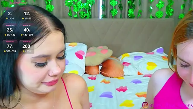 Snapshot of Mary_Dina chatting on 07-28-26, 02:13 Mary Dina online show from 07-28-26, 02:13