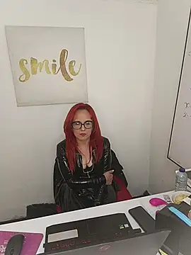 Snapshot of MarianaMonsalve_ chatting on 02-19-26, 03:57 MarianaMonsalve online show from 02-19-26, 03:57