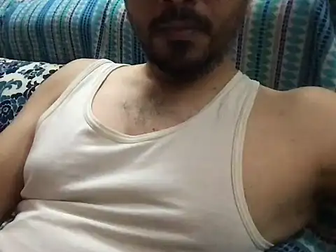 Snapshot of sundar85m chatting on 08-03-26, 05:38 sundar85m online show from 08-03-26, 05:38