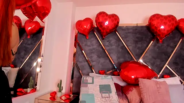 Chloe Connor online show from 02-15-26, 01:35