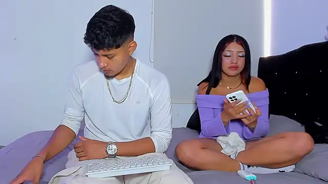 Bela and Dominicck online show from 01-12-26, 09:09