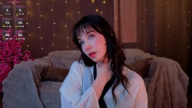 KiraYukimura online show from 02-06-26, 04:39