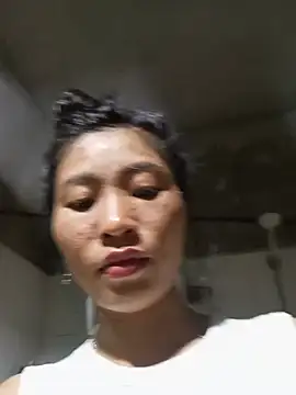 Snapshot of Hiniyk2 chatting on 07-20-26, 11:45 Hiniyk2 online show from 07-20-26, 11:45