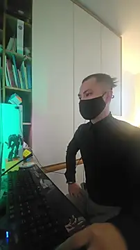 Snapshot of OnlyHand9x chatting on 02-04-26, 05:46 OnlyHand9x online show from 02-04-26, 05:46