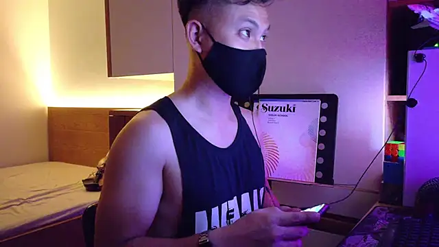 Snapshot of OnlyHand9x chatting on 06-07-26, 04:44 OnlyHand9x online show from 06-07-26, 04:44