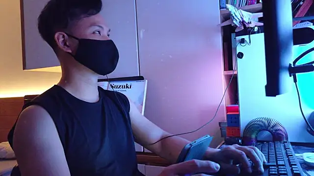 OnlyHand9x online show from 07-16-26, 04:35