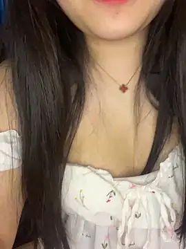 Linh DuongSexy online show from 02-11-26, 07:46