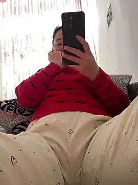 Faded pink online show from 01-18-26, 06:28