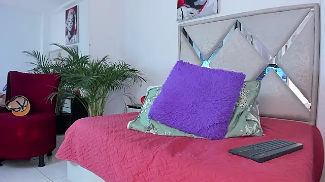 Liam saint online show from 03-09-26, 01:37