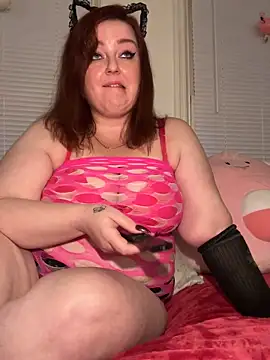 Snapshot of KittyCreamKisses chatting on 05-24-26, 04:50 KittyCreamKisses online show from 05-24-26, 04:50