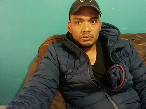 latinomoreno95 online show from 02-11-26, 05:51