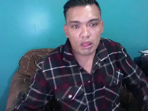 latinomoreno95 online show from 02-12-26, 05:52