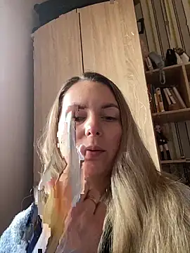 VikiLove765 online show from 02-11-26, 07:46