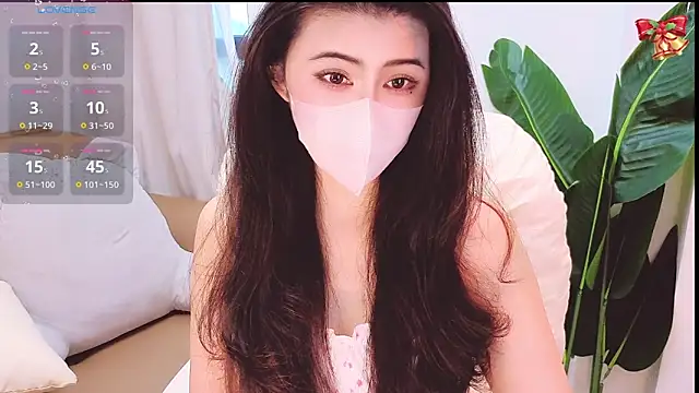 Snapshot of 1-Emma-1 chatting on 06-22-26, 11:57 1-Emma-1 online show from 06-22-26, 11:57