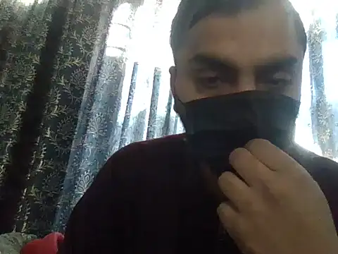 Snapshot of Rishika_98 chatting on 01-14-26, 10:43 Rishika 98 online show from 01-14-26, 10:43