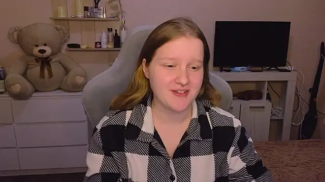 Ol1via online show from 03-22-26, 04:54