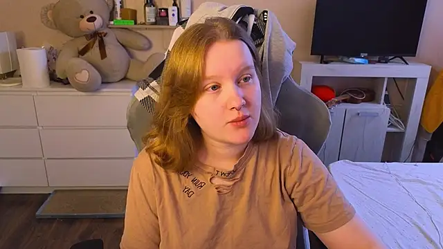 Ol1via online show from 04-08-26, 02:44