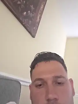 Snapshot of maik052612 chatting on 02-22-26, 06:06 maik052612 online show from 02-22-26, 06:06