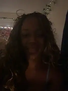 Snapshot of CookiesNcreaming chatting on 03-31-26, 04:02 CookiesNcreaming online show from 03-31-26, 04:02