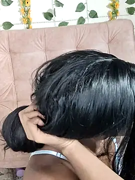 Nahomy-sm online show from 04-23-26, 12:56