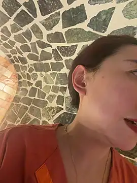 Snapshot of Jingjingxiang-520 chatting on 06-04-26, 05:13 Jingjingxiang-520 online show from 06-04-26, 05:13