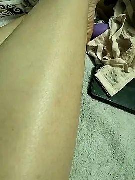 Snapshot of chery20 chatting on 01-14-26, 11:31 chery20 online show from 01-14-26, 11:31