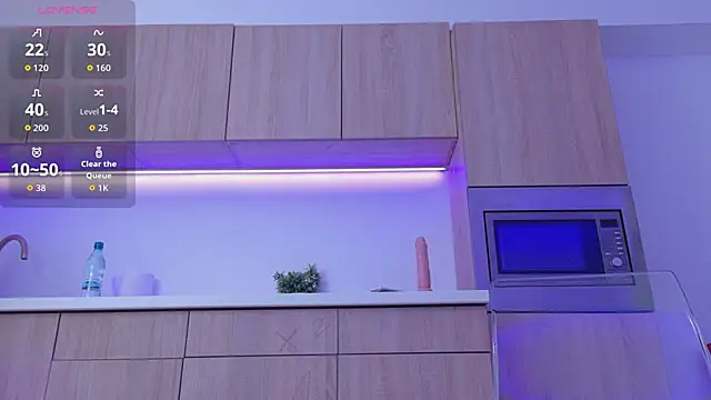 Elly Bliss online show from 01-10-26, 07:21