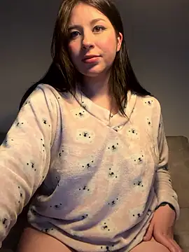 evelynrosess1 online show from 01-07-26, 03:53