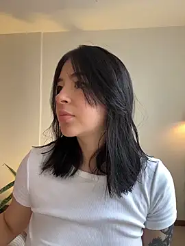 evelynrosess1 online show from 07-20-26, 09:06