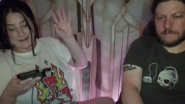 2feral online show from 05-10-26, 01:05