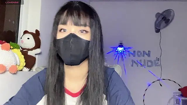 Tieu-May online show from 07-18-26, 09:51