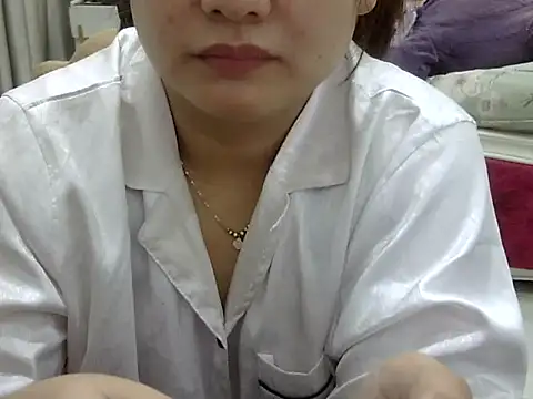 Sarah no land online show from 04-19-26, 05:07