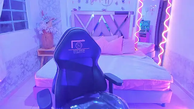 IRINA TAY1 online show from 03-24-26, 04:06