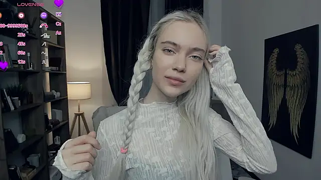 KristalCrowner online show from 02-08-26, 07:28