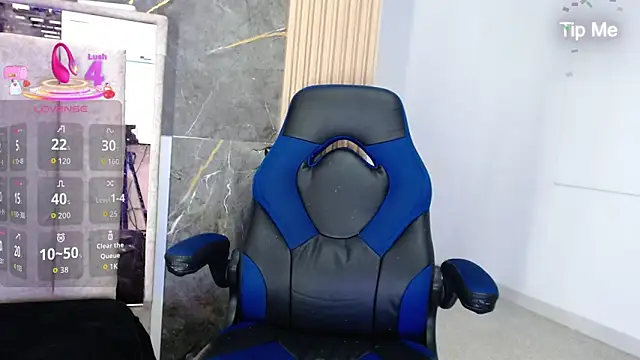 nina wood11 online show from 02-24-26, 06:44